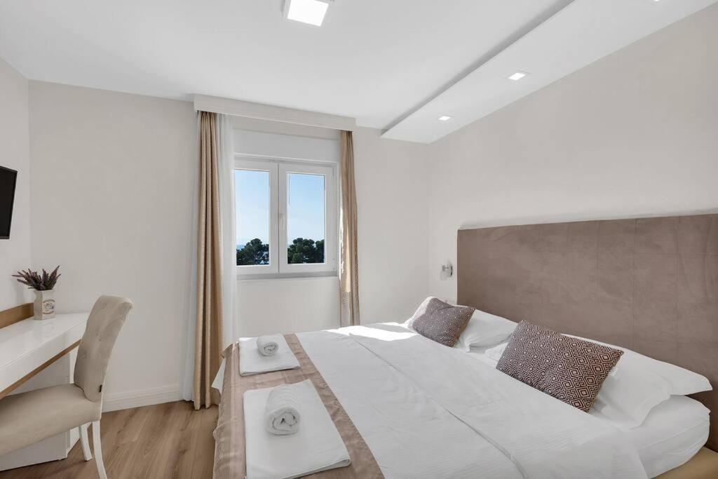 Apartment Hrvoje -Nur 50M Bis Zum Meer - Makarska Exklusiv Promajna Exterior photo